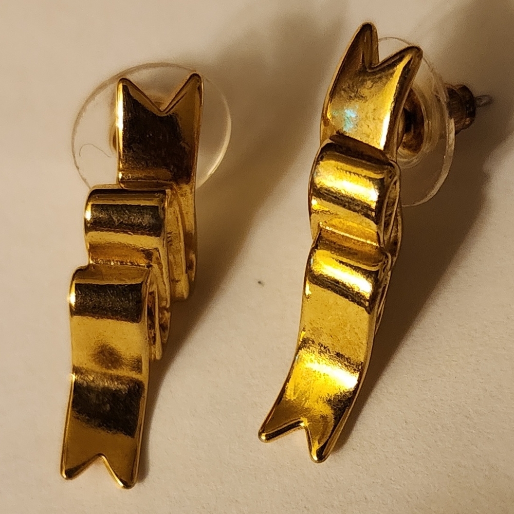 Gold Bow Earrings